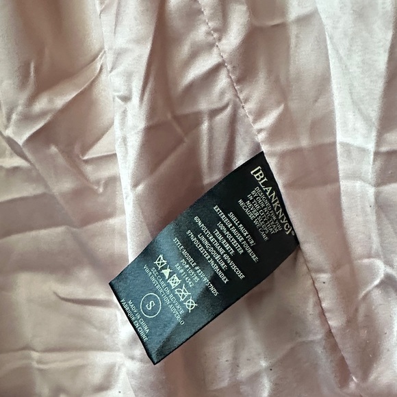 Blank NYC Faux Fur Cropped Bomber Jacket w/ Faux Leather Buckle Details - Picture 7 of 11